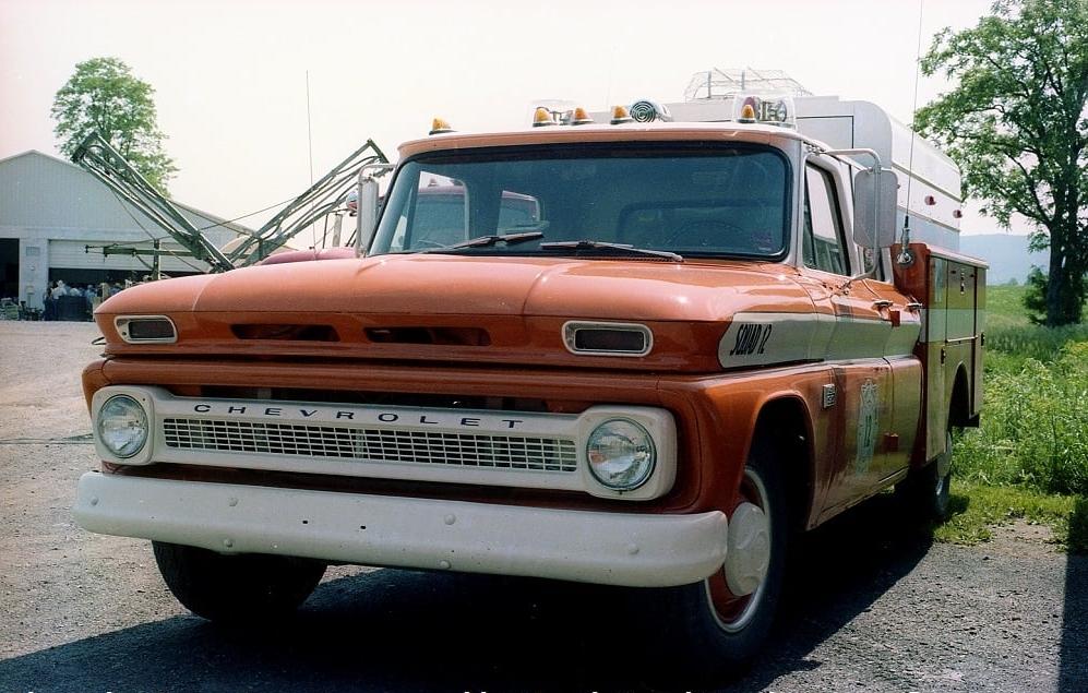 1966 Chevrolet
In service from 1977 to 1983 as Squad 12
Bought from Fayetteville Volunteer Fire Department
Fayetteville, Pennsylvania
Photo by David Bowen
Scanned by Frank Boyd